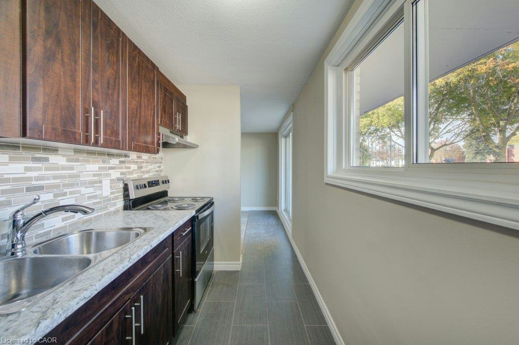 1-317 Erb Street W, Waterloo, ON, N2L 1W4 - 5