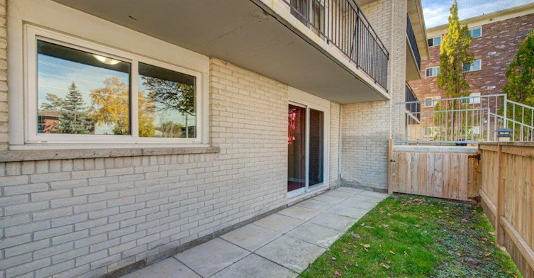 1-317 Erb Street W, Waterloo, ON, N2L 1W4 - 10
