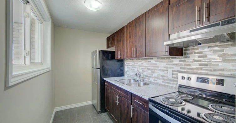 1-317 Erb Street W, Waterloo, ON, N2L 1W4 - 6