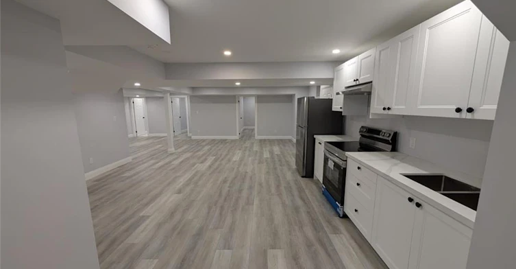 137 Chaumont Drive, Hamilton, ON, L8J 0J6 - 5