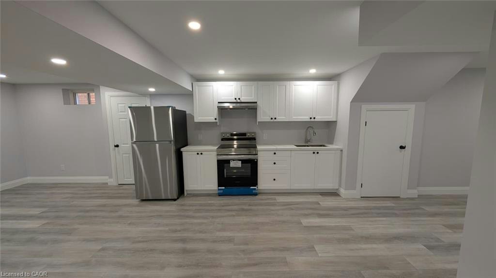 137 Chaumont Drive, Hamilton, ON, L8J 0J6 - 6