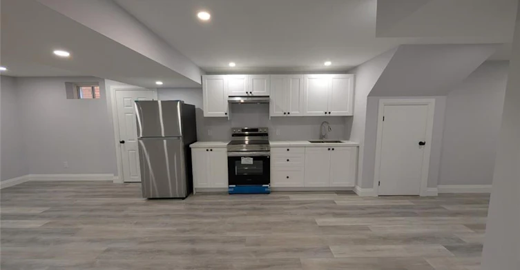 137 Chaumont Drive, Hamilton, ON, L8J 0J6 - 6