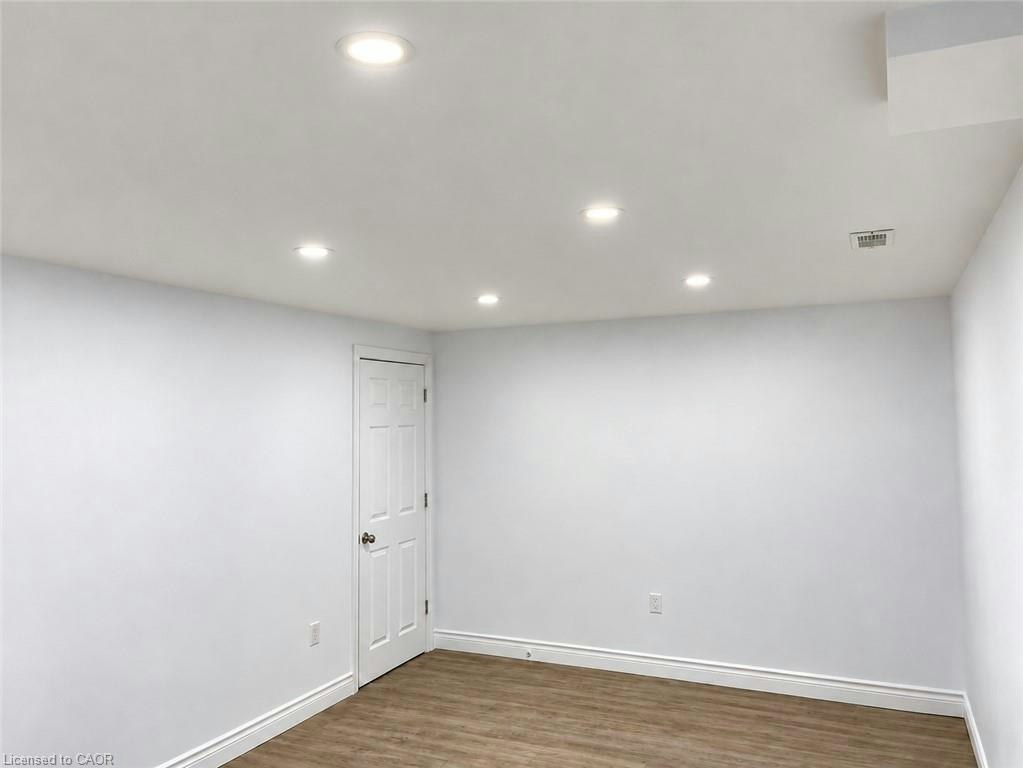 703 Paris Boulevard, Waterloo, ON, N2T 2X9 - 15