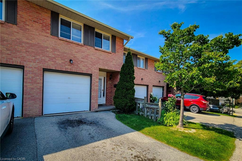 3-40 Summercrest Drive, Hamilton, ON, L8K 6M5