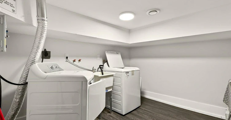 MAIN-42 Sherman Avenue S, Hamilton, ON, L8M 2P4 - 27
