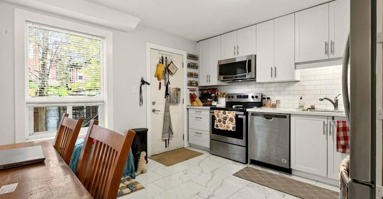 MAIN-42 Sherman Avenue S, Hamilton, ON, L8M 2P4 - 23