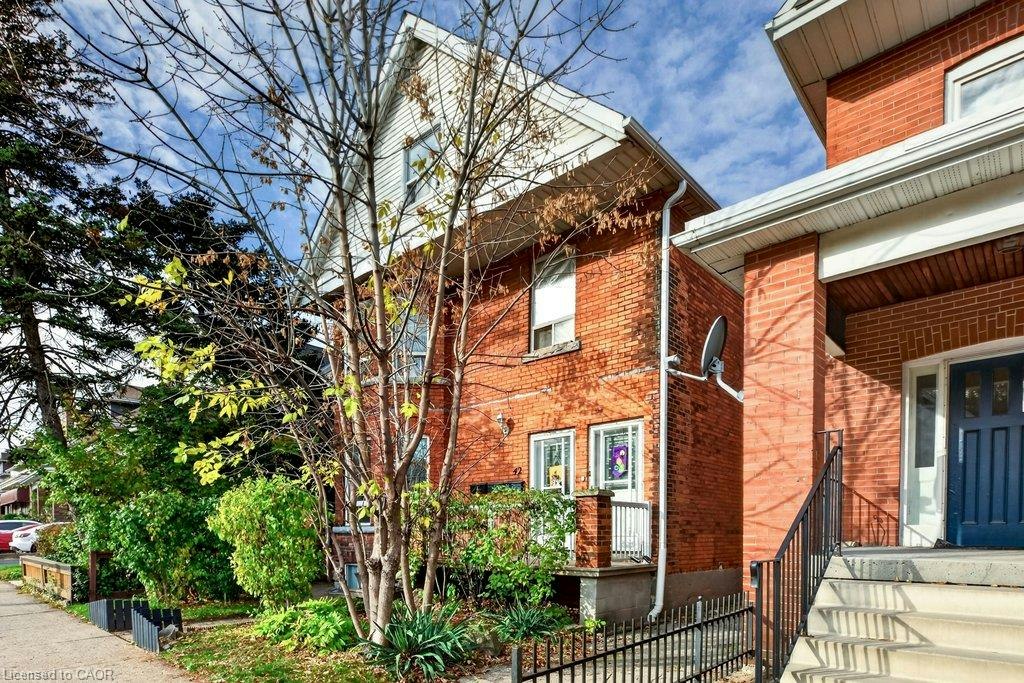 MAIN-42 Sherman Avenue S, Hamilton, ON, L8M 2P4 - 3