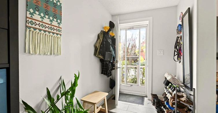 MAIN-42 Sherman Avenue S, Hamilton, ON, L8M 2P4 - 7
