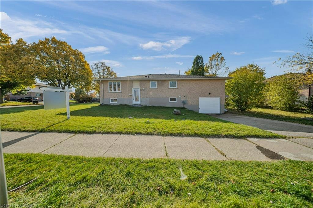 797 Doon Village Road, Kitchener, ON, N2P 1A1