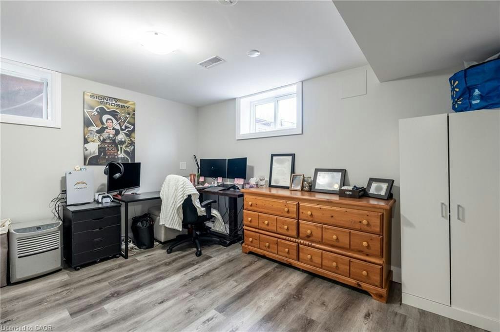 Lower-242 West 17th Street, Hamilton, ON, L9C 4G2 - 12