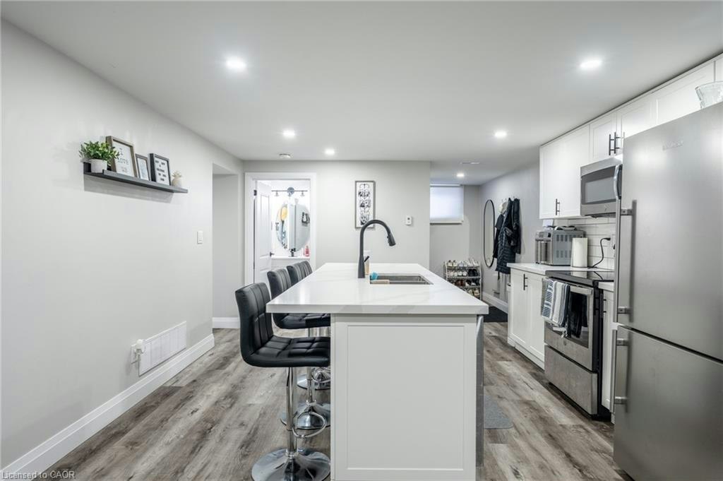 Lower-242 West 17th Street, Hamilton, ON, L9C 4G2 - 2
