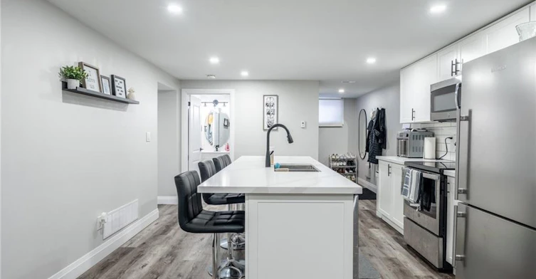 Lower-242 West 17th Street, Hamilton, ON, L9C 4G2 - 2