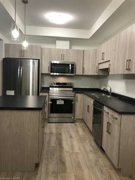 60-4552 Portage Road, Niagara Falls, ON, L2E 6A8 - 2
