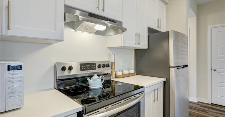 204-12 Blanshard Street, Hamilton, ON, L8P 0C7 - 11