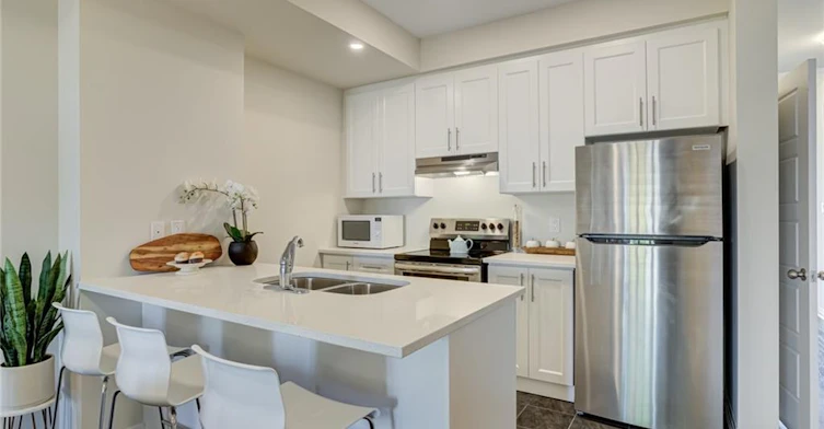 204-12 Blanshard Street, Hamilton, ON, L8P 0C7 - 10