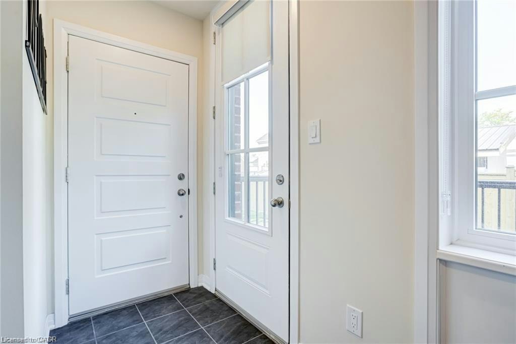 204-12 Blanshard Street, Hamilton, ON, L8P 0C7 - 2
