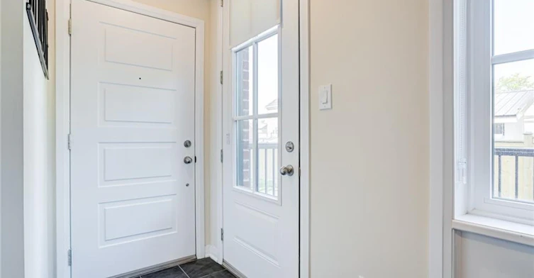 204-12 Blanshard Street, Hamilton, ON, L8P 0C7 - 2