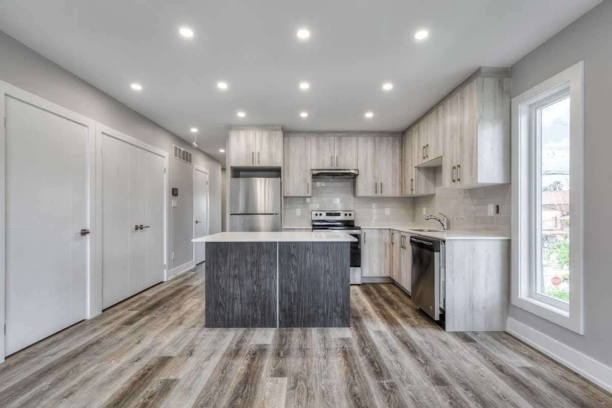 3-53 Rockcliffe Boulevard, Toronto, ON, M6N 4R3 - 3