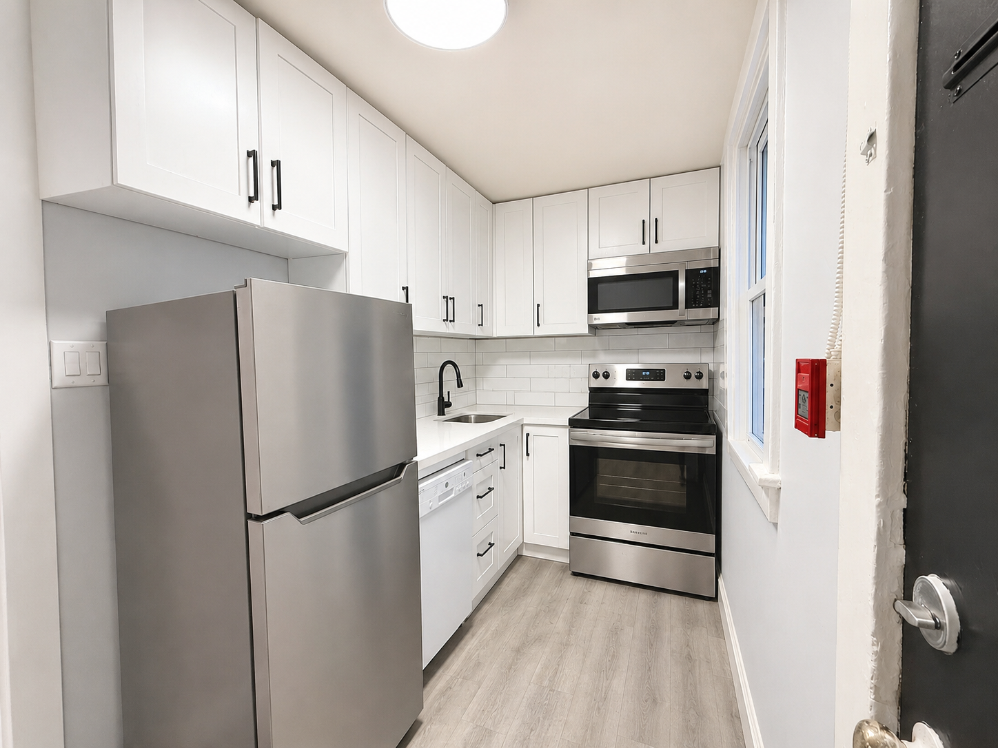 unit 3-831 Main Street E, Hamilton, ON, L8M 1L6
