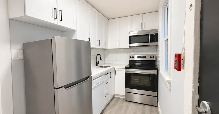 unit 3-831 Main Street E, Hamilton, ON, L8M 1L6