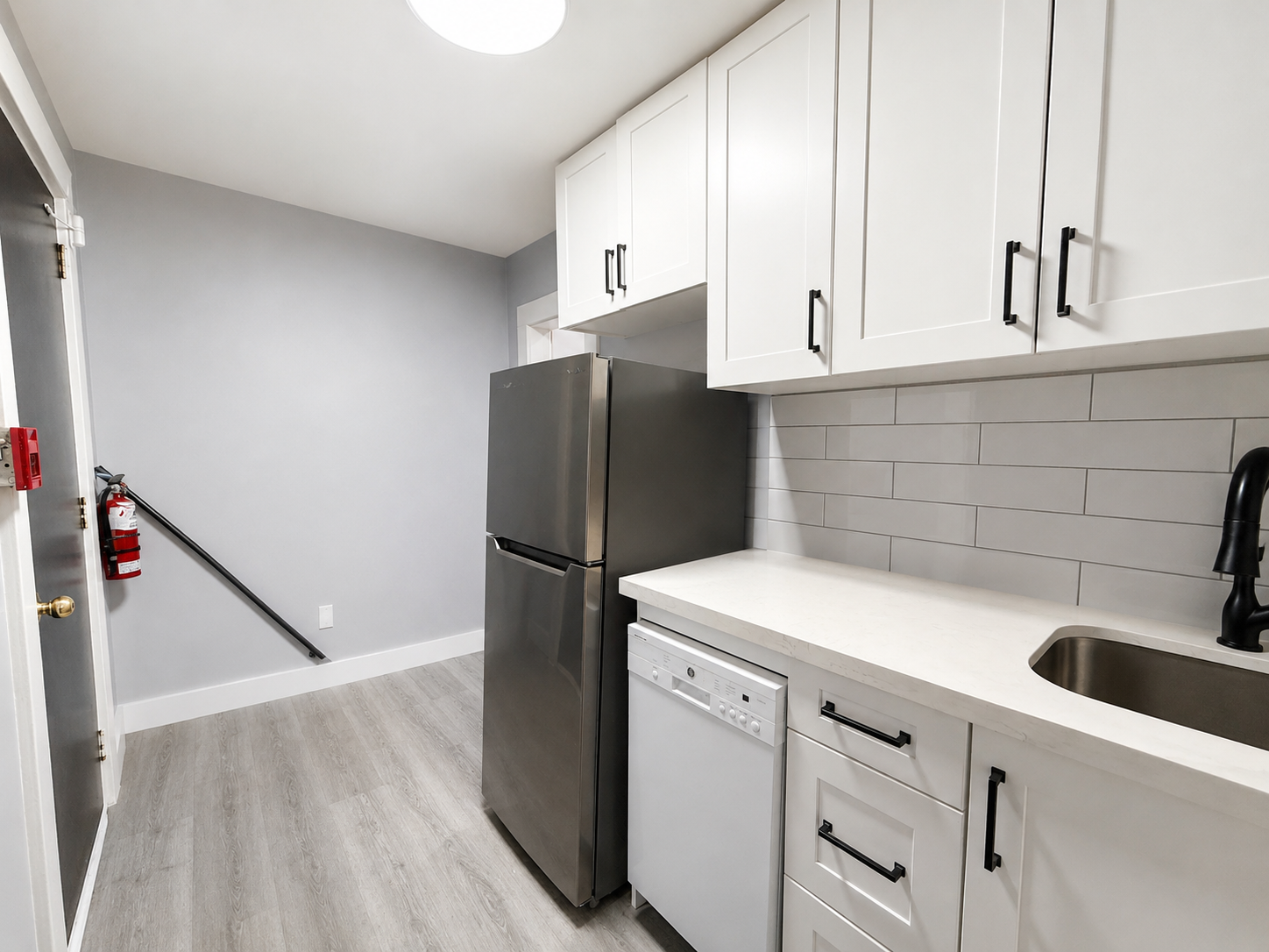 unit 3-831 Main Street E, Hamilton, ON, L8M 1L6 - 2