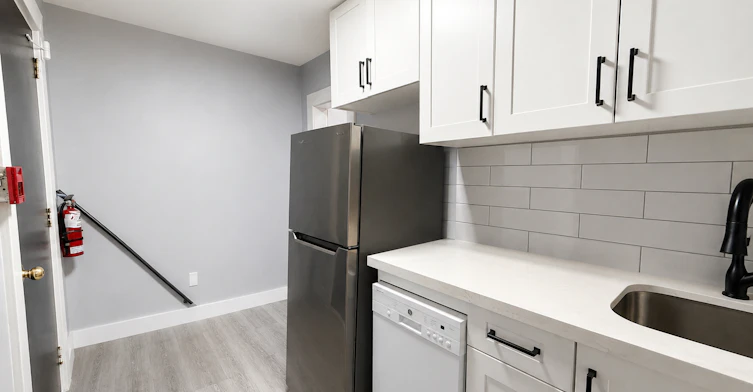 unit 3-831 Main Street E, Hamilton, ON, L8M 1L6 - 2