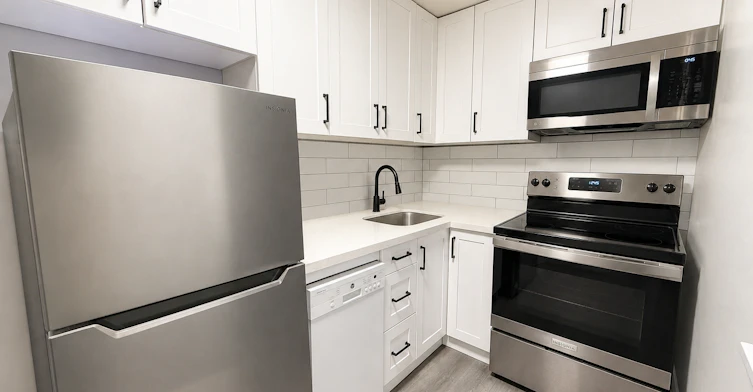 unit 3-831 Main Street E, Hamilton, ON, L8M 1L6 - 3