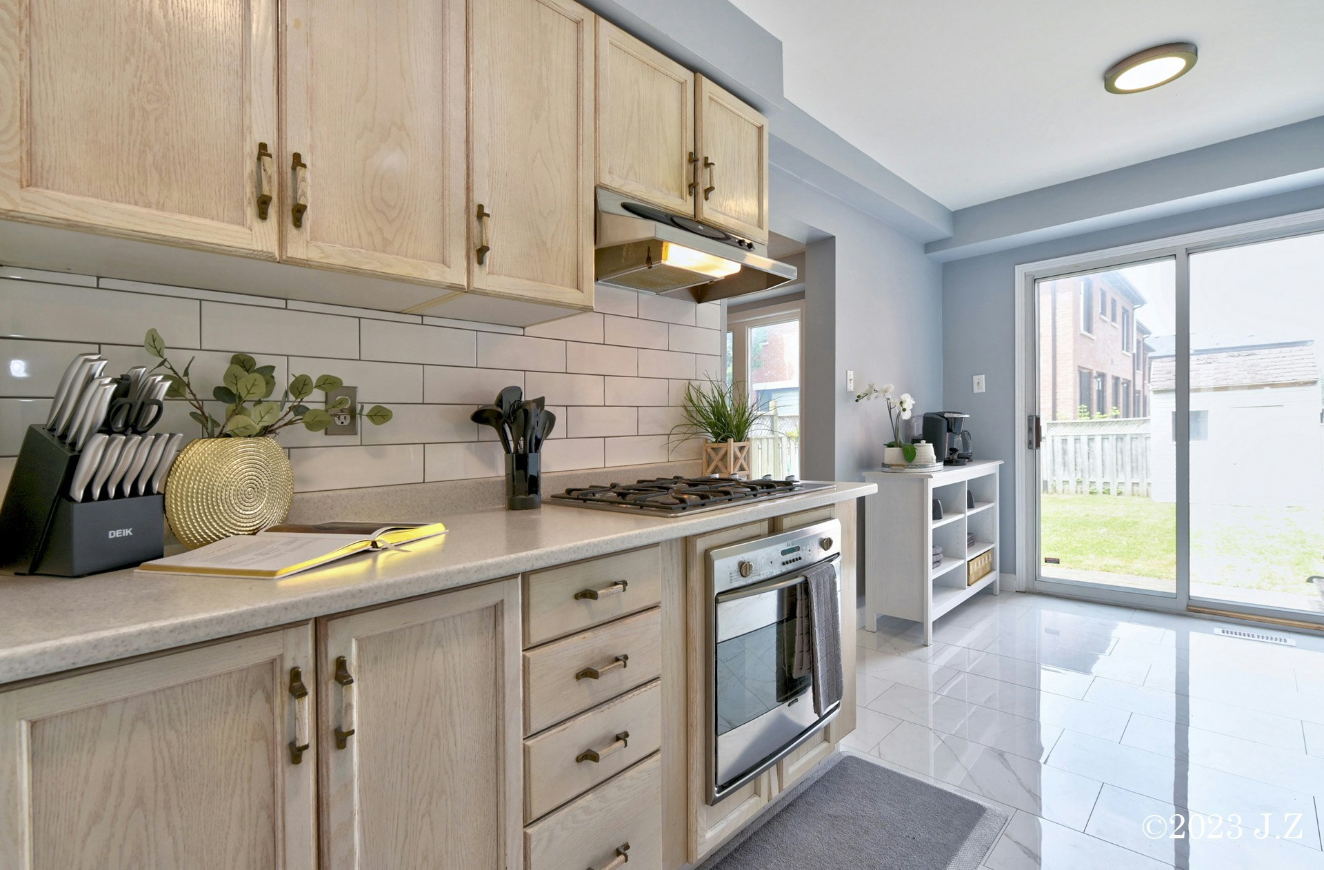 38 Pine Gate Place, Whitby, ON, L1R 2M6 - 5