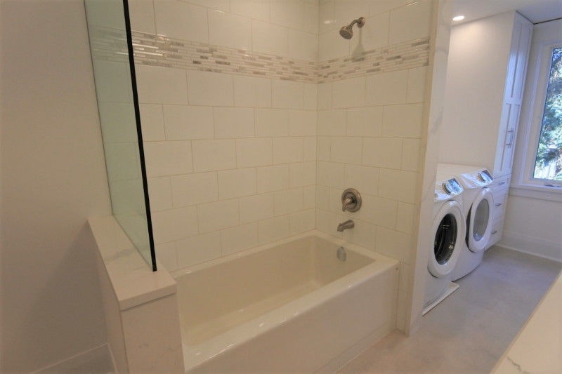 Main-19A Hiawatha Road, Toronto, ON, M4L 2X7 - 10