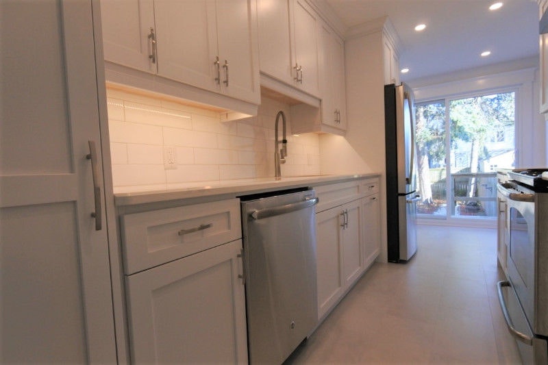 Main-19A Hiawatha Road, Toronto, ON, M4L 2X7 - 6