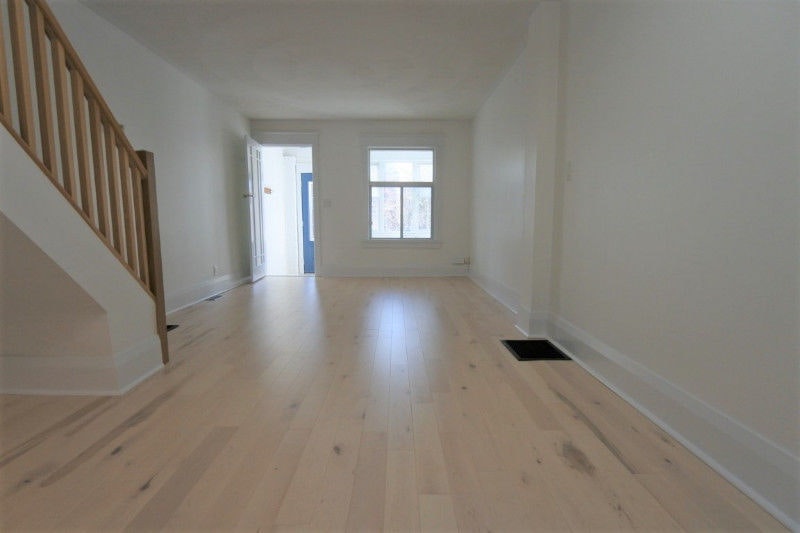 Main-19A Hiawatha Road, Toronto, ON, M4L 2X7 - 2
