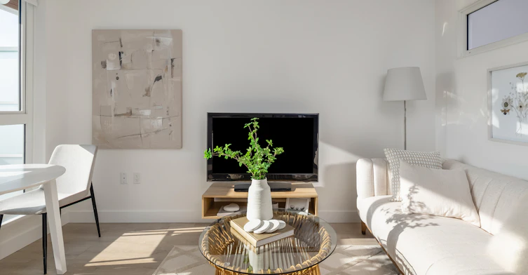 153 E 4th Street, North Vancouver, BC, V7L 1H5 - 8