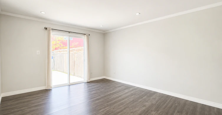1178 Upper Wentworth Street, Hamilton, ON, L9A 5G2 - 2