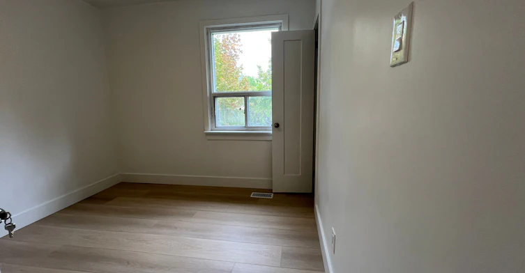 979 Danforth Road, Toronto, ON, M1K 1J3 - 5