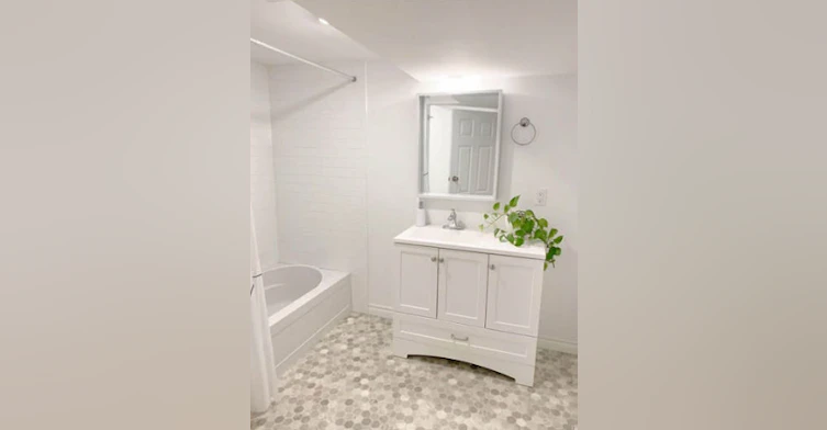 768 Hanson Street, Fredericton, NB, E3B 4A2 - 6