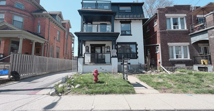 3-22 Grant Avenue, Hamilton, ON, L8N 2X5