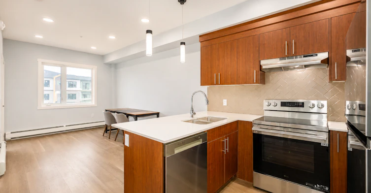 U1110-348 Greystone Boulevard, Cochrane, AB, T4C 2B8 - 3