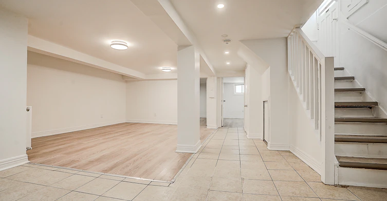 Lower-79 O'connor Drive, Toronto, ON, M4K 2K4 - 11