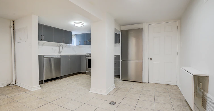 Lower-79 O'connor Drive, Toronto, ON, M4K 2K4 - 7