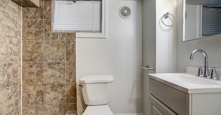 Lower-79 O'connor Drive, Toronto, ON, M4K 2K4 - 27