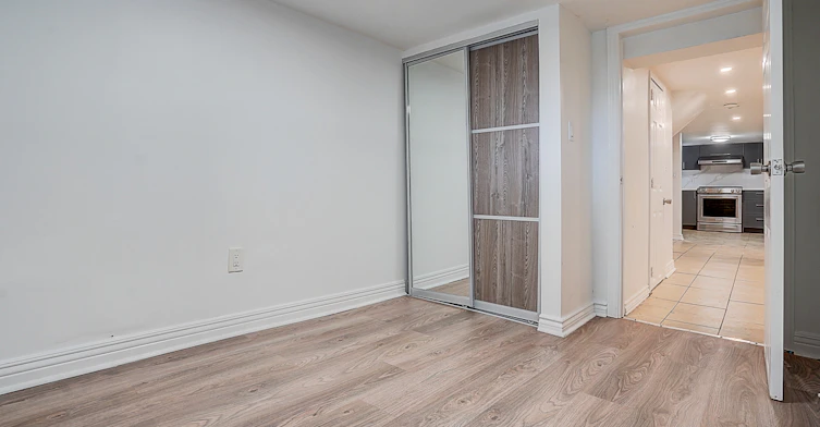 Lower-79 O'connor Drive, Toronto, ON, M4K 2K4 - 25