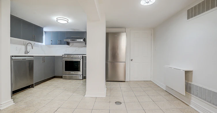 Lower-79 O'connor Drive, Toronto, ON, M4K 2K4 - 9