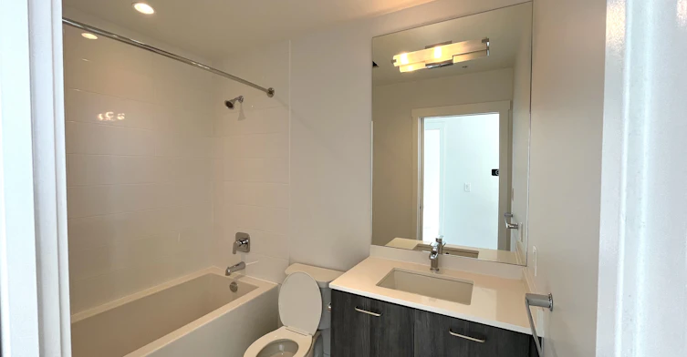 2908-685 Pacific Boulevard, Vancouver, BC, V6B 0R4 - 2