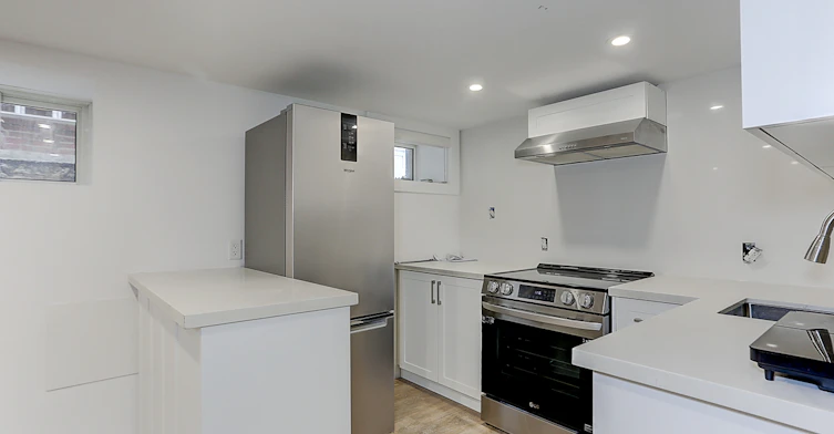 Lower-61 Clouston Avenue, Toronto, ON, M9N 1A6 - 7