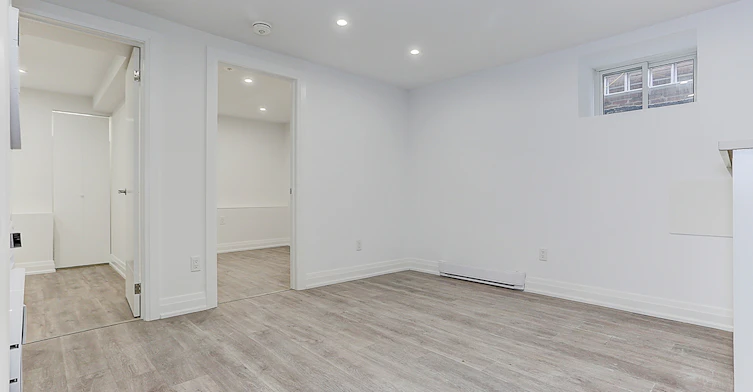 Lower-61 Clouston Avenue, Toronto, ON, M9N 1A6 - 21
