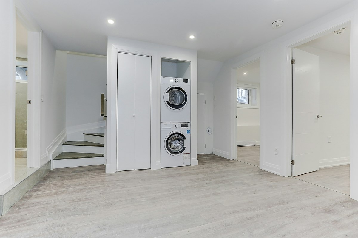 Lower-61 Clouston Avenue, Toronto, ON, M9N 1A6 - 14
