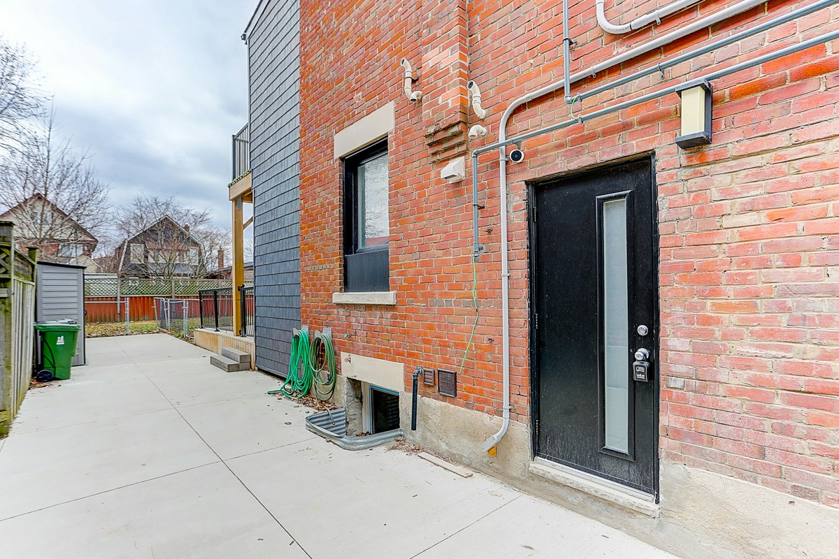 Lower-61 Clouston Avenue, Toronto, ON, M9N 1A6 - 25