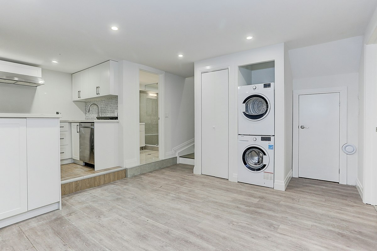Lower-61 Clouston Avenue, Toronto, ON, M9N 1A6 - 10