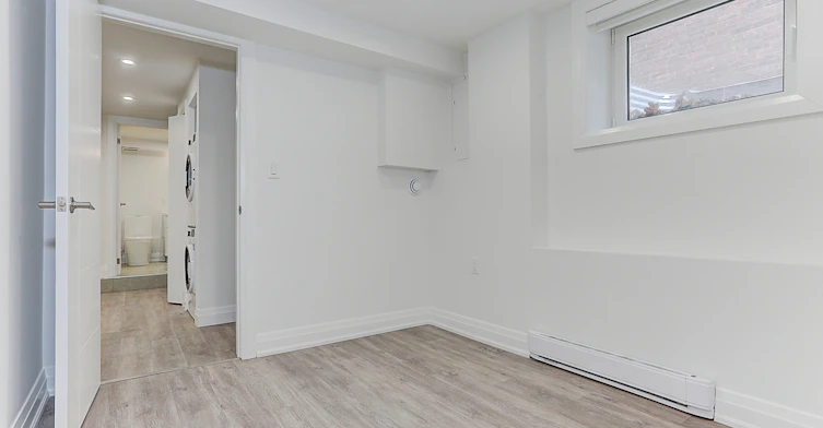 Lower-61 Clouston Avenue, Toronto, ON, M9N 1A6 - 19