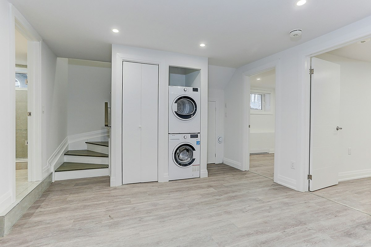 Lower-61 Clouston Avenue, Toronto, ON, M9N 1A6 - 12